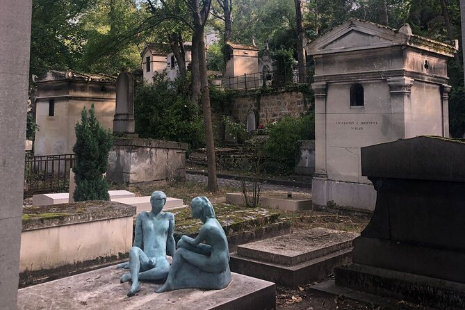 2.5 Hour Walking Tour of Père Lachaise Cemetery from Paris - The main walk: tombs, stories, and that slow respectful pace