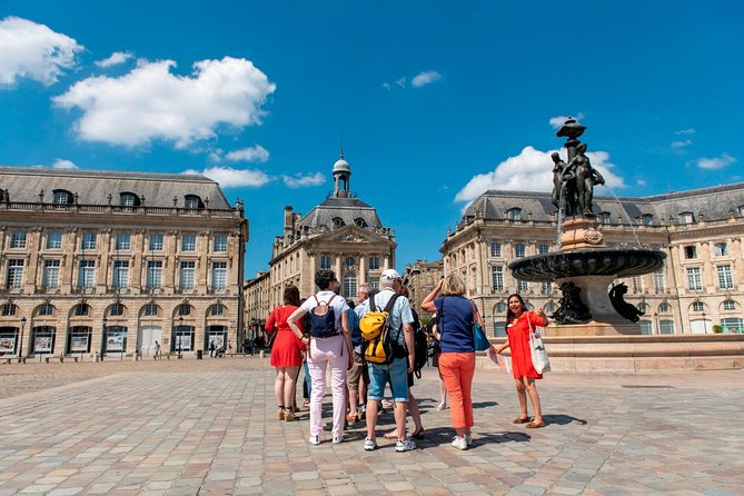 2-Hour Walking Tour of the City’s Iconic Sights and History - Starting at the Tourist Office: what sets the tone for the walk