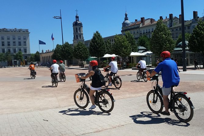 2h - Electric Bike Tour of Lyon with a Local Guide - How hard is the ride, really? Terrain, pace, and what to wear