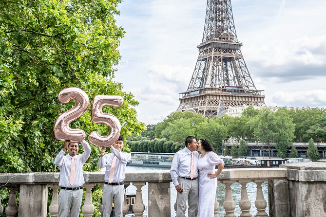 30 min photosession in Paris, all photos sent and edited - Price value: why $72.59 can feel fair for Paris