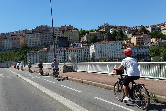 3h - Electric Bike Tour of Lyon with a Local Guide - Starting at Quai Romain Rolland, Then Getting Oriented Fast