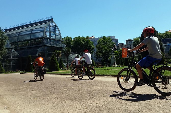 4h Complete Lyon Experience: E-Bike, Food Tasting & Old Town Walk - The Rhône River Ride and Place Bellecour Stops That Feel Like a Postcard