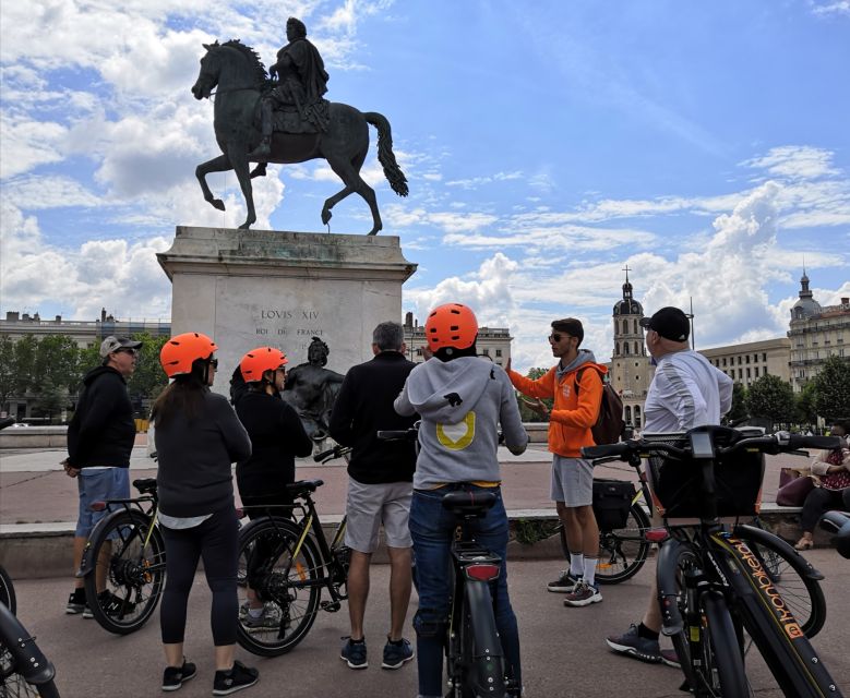 4h Complete Lyon Experience - E-Bike, Tasting & Walk - Helmet, Basket, and the Little Details That Make It Work