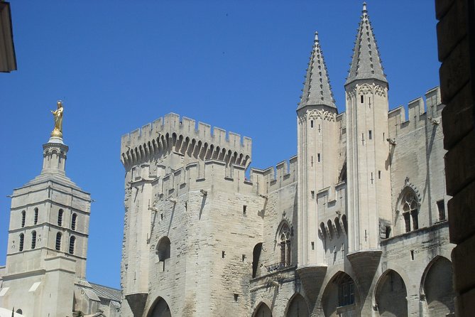 A Day in Provence Small Group Tour from Marseille - Châteauneuf-du-Pape wine tasting: included, plus regional context