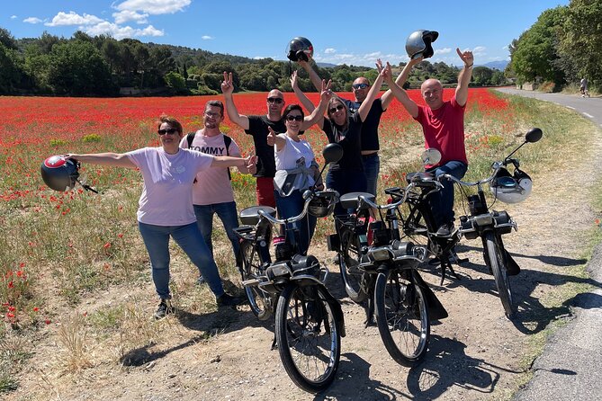 A Tour in Provence in a typical French motorized bike : the Solex - Stop 5: Xavier Vignon La Boutique wine tasting, especially Muscat