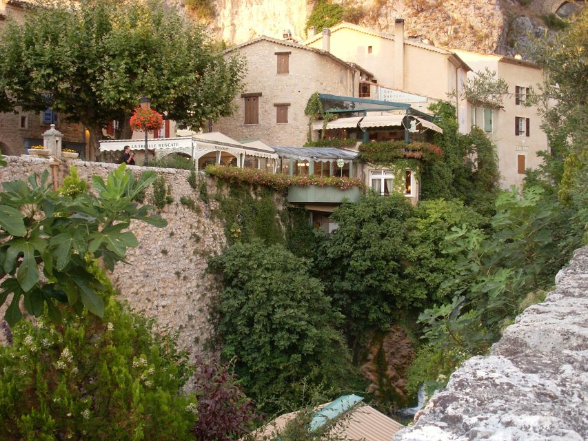 Aix-en-Provence: Verdon & Moustiers-Sainte-Marie Full-day - Pont de Galetas and Sainte-Croix lake: the turquoise payoff
