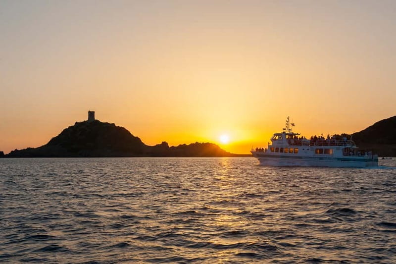 Ajaccio/Porticcio: Sanguinaires Sunset Cruise & Wine Tasting - The Sanguinaires Islands at golden hour, how to watch the best part