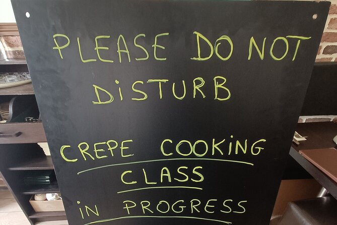 Amazing Sweet Crêpe Cooking Class Paris - Who should book this Paris sweet crêpe cooking class?