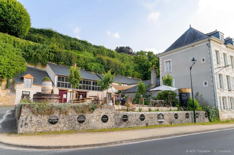 Amboise: Caves Ambacia Visit and Wine Tasting - Vintages Odyssey, 150 Years of Wine History in One Walk