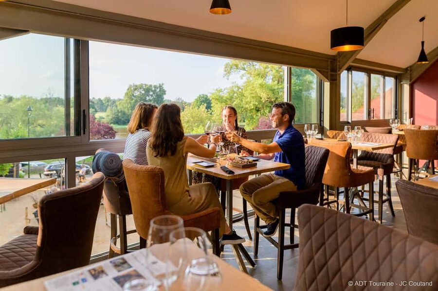 Amboise: Caves Ambacia Visit and Wine Tasting - Buying Wine in the Boutique, Plus a Real Option for Lunch