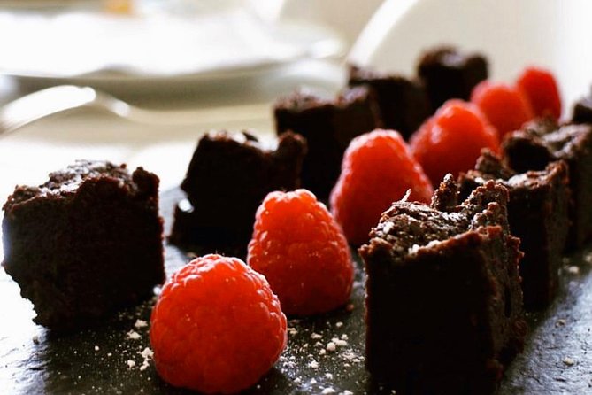 An Unforgettable Gourmet Morning in Nice - A small group rhythm that keeps conversation easy