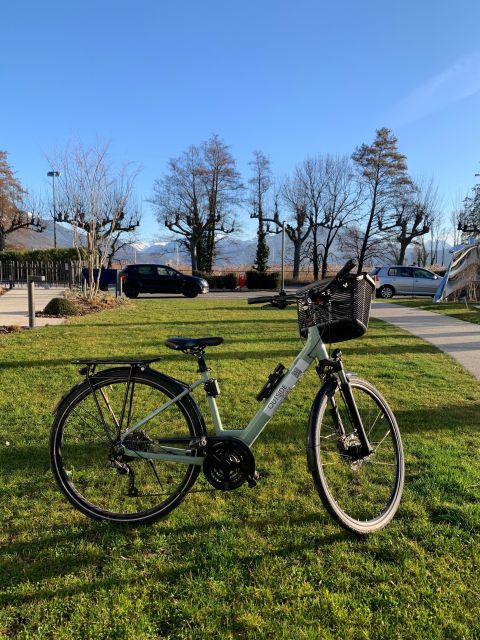 Annecy-le-Vieux, France: Electric and Classic Bike Rentals - Practical riding tips that make a big difference