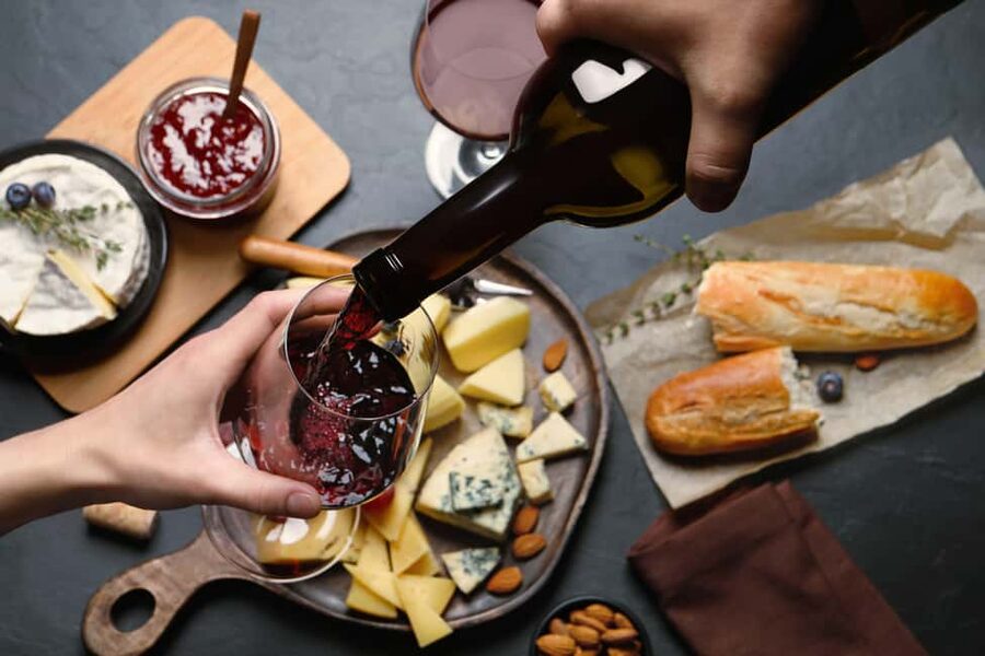 Annecy: Traditional Food Group Walking Tour - Rue Jean-Jacques Rousseau: Keeping It Moving, Keeping It Local