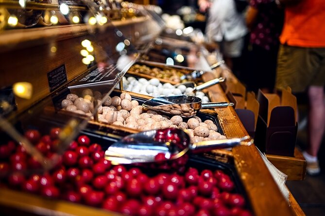 Authentic Parisian Gourmet Food Tour with 10 Local Dishes & Wines - How the food and wine pairing makes sense