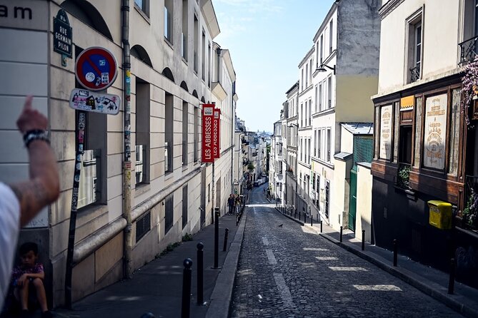 Authentic Parisian Gourmet Food Tour with 10 Local Dishes & Wines - Who should book, and who should skip this food tour