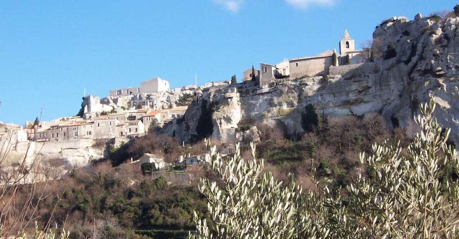 Avignon: Pont du Gard, Saint Remy and Les Baux Half-Day Tour - Avignon meet-up and the A/C minibus rhythm