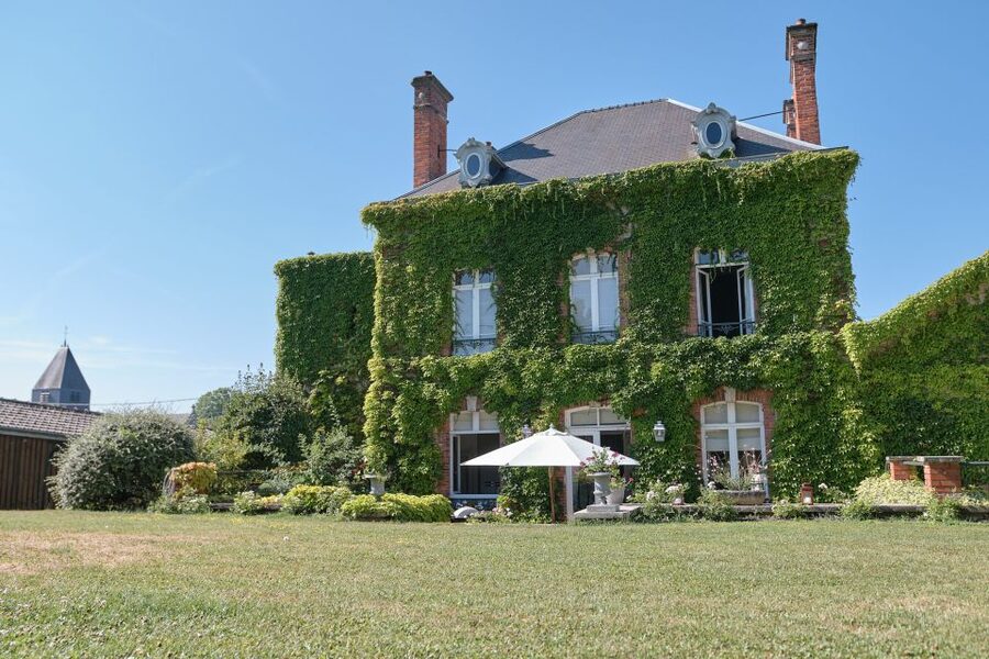 Aÿ-Champagne: Champagne House Tour and Tasting Class - Why Le Clos Corbier feels more like a workshop than a show