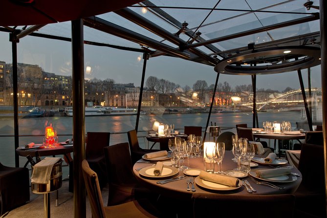 Bateaux Parisiens Seine River Gourmet Dinner & Sightseeing Cruise - Menu Options: 3 Courses vs 4 Courses and What You Should Expect