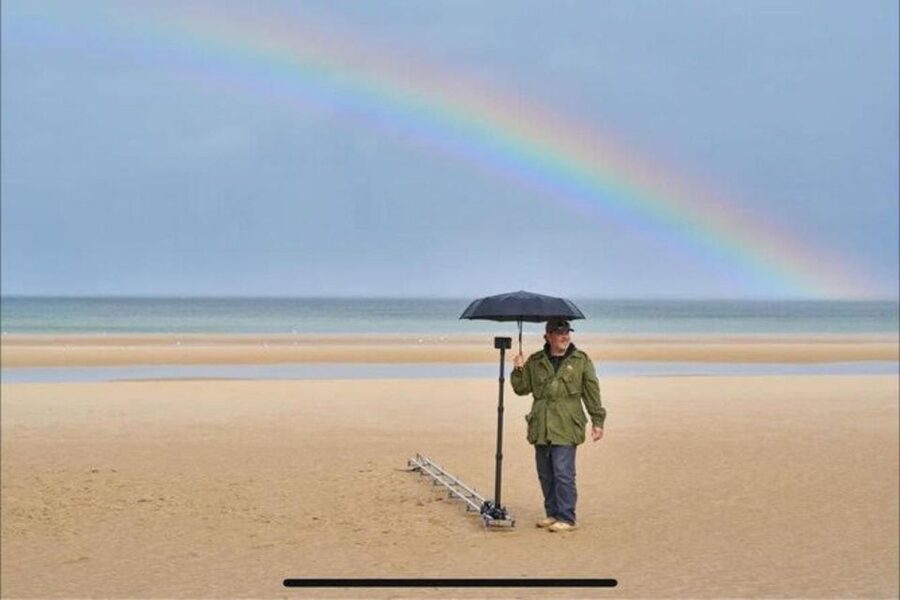 Bayeux: Normandy D-Day Landing Beaches Full-Day Guided Tour - Omaha Beach: where the scale becomes impossible to ignore