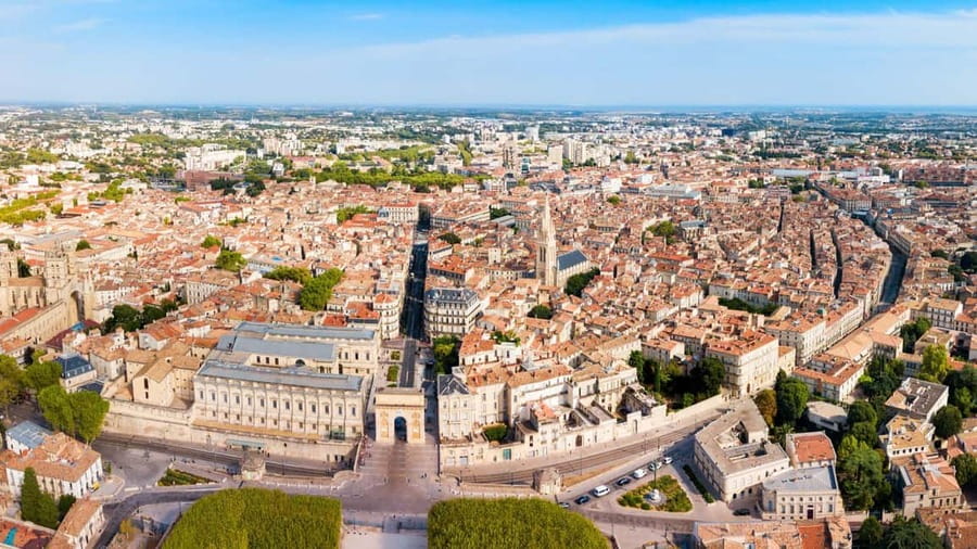 Best of Montpellier: Private Walking Tour with a Local - Key things that make this tour work