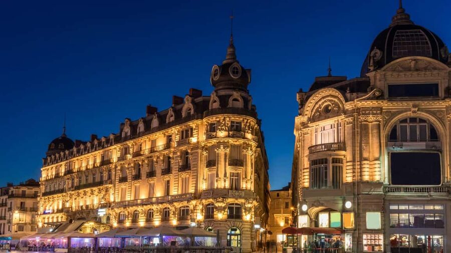 Best of Montpellier: Private Walking Tour with a Local - Medieval streets and the Arc de Triomphe viewpoint move