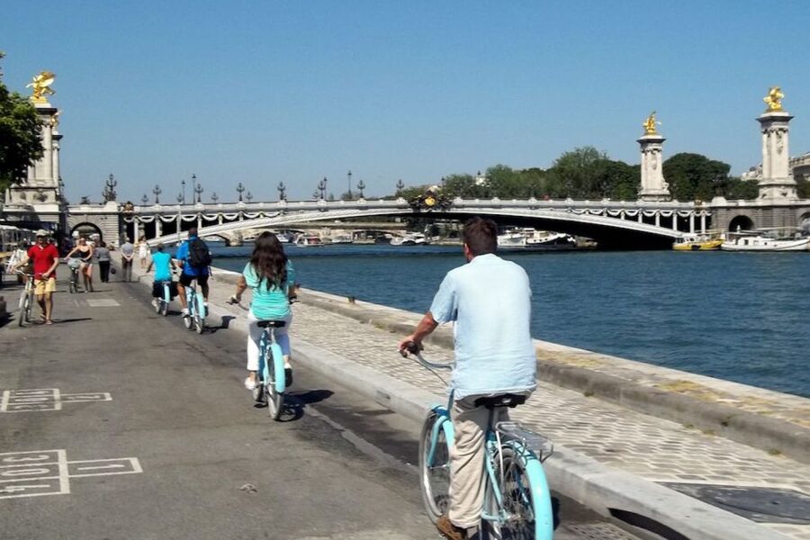Best of Paris Bike Tour - Musée d’Orsay: Impressionists explained while you move