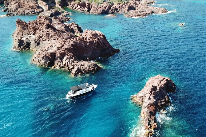 Boat tour from Fréjus - Calanques Estérel - 2h30 - Key highlights before you go