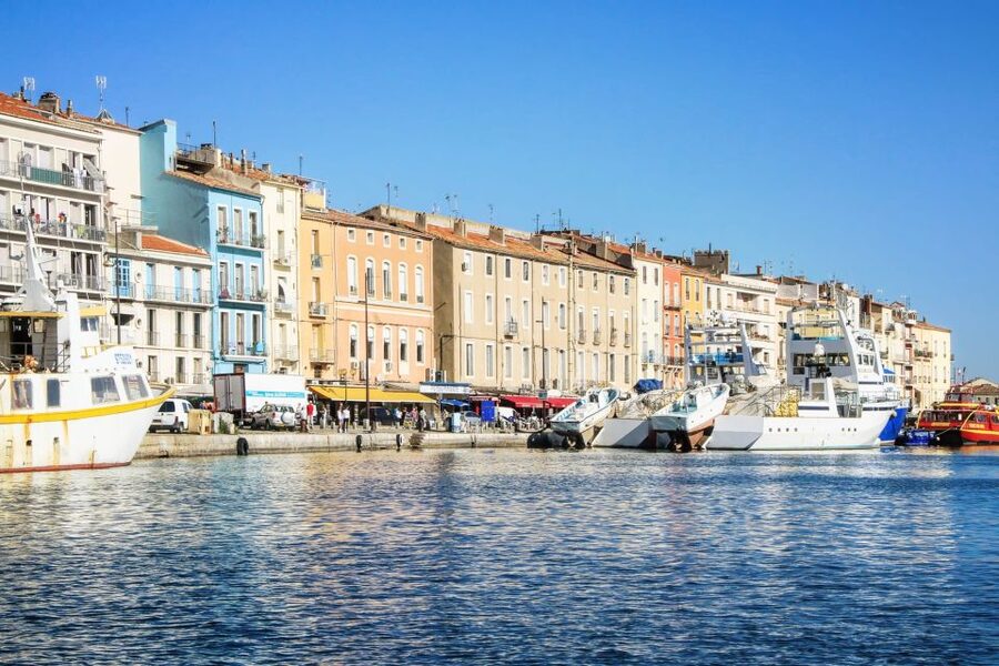 Boat walk in Sete on the singular island 1 hour - Price and value: $23 per person, and what you’re really buying