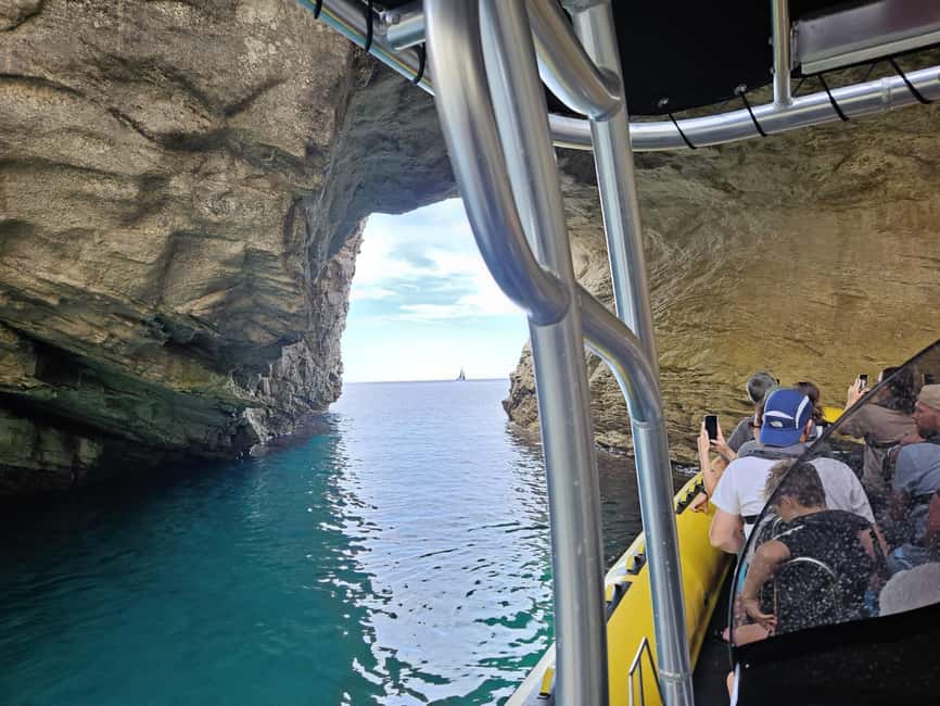 Bonifacio: Lavezzi Islands and Caves Guided Tour - Piantarella departure and the 3-hour “no time to waste” schedule