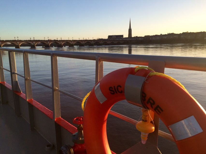 Bordeaux: 2-Hour River Dinner Cruise - Where You Meet: Ponton Les Bateaux Bordelais by IBAÏA