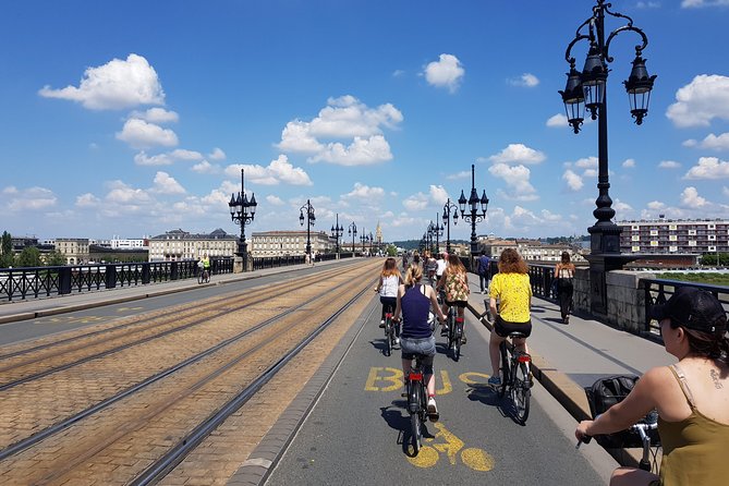 Bordeaux Essentials Sightseeing Bike Tour with a Local Guide - When to go: morning vs afternoon and what to expect from the ride