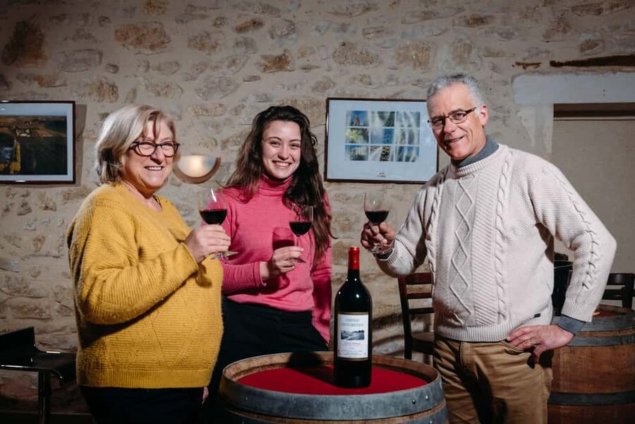 Bordeaux: Explore an Organic Family Vineyard with Tasting - Outdoor vine walk and organic practices since 2020