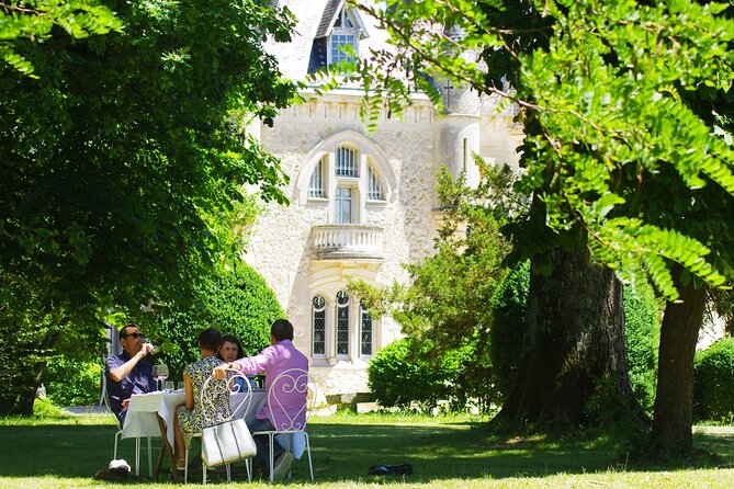 Bordeaux Full day Medoc and St Emilion 3 chateaux with Lunch - Wine Tasting Style: What the 7 to 8 Samples Really Let You Learn