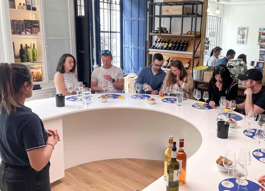 Bordeaux: Introduction to Bordeaux Wines Tasting Workshop - Bordeaux basics, right in the city center