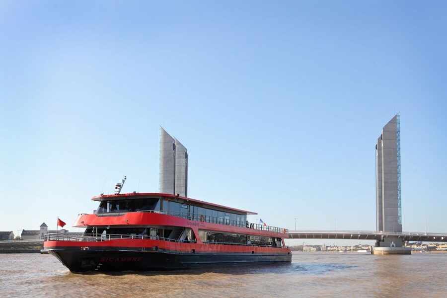 Bordeaux: Lunch Cruise - Bordeaux Lunch Cruise: Why River Garonne Feels Like a Different City