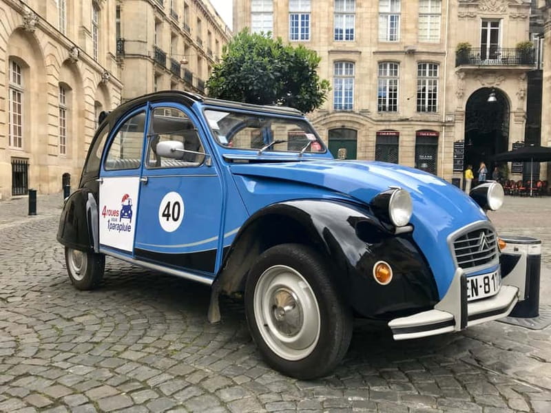 Bordeaux: Private Tour in a Citroën 2CV - Palais Gallien and Place des Quinconces: scale and perspective