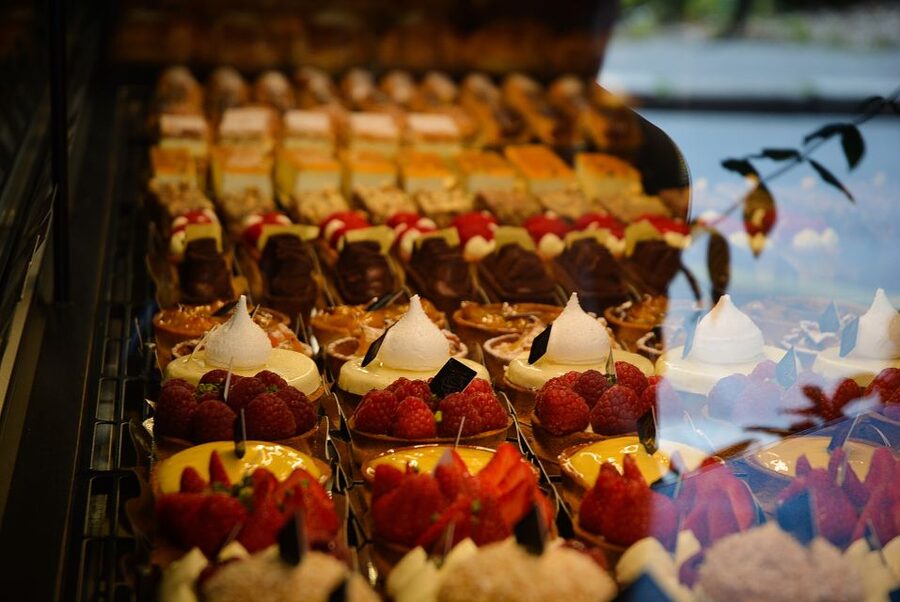 Bordeaux: Walking Tour of the City's Best Bakeries - The route logic: monuments, neighborhoods, and off-the-beaten-path breaks