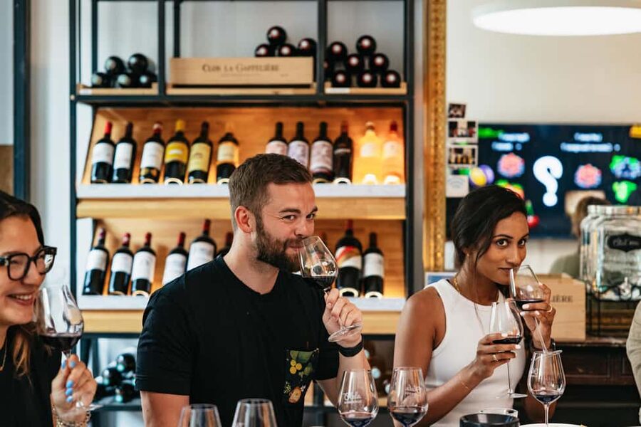 Bordeaux: Wine Masterclass with Cheese and Charcuterie Board - Finding Olala Bordeaux and settling in for 90 minutes