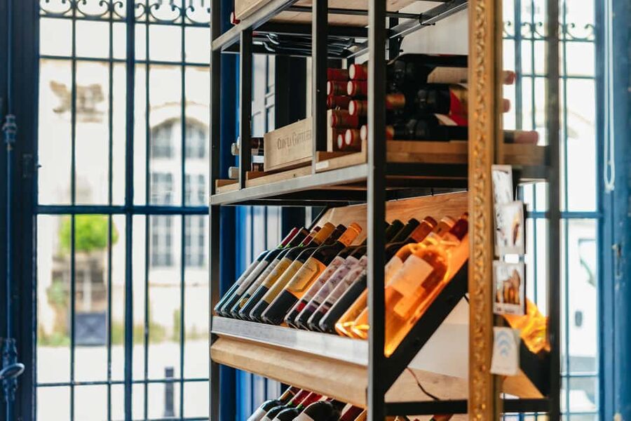 Bordeaux: Wine Masterclass with Cheese and Charcuterie Board - Cheese and charcuterie pairing: the food lesson that makes wine click