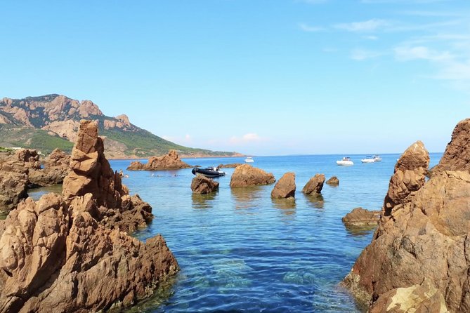 Calanques de l'Estérel - Departure from AGAY - Red Rocks and Creeks: What You Actually See on the Water