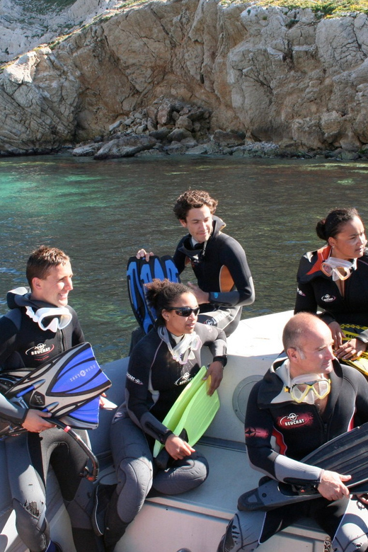 Calanques National Park Snorkel and Scuba Dive - Meeting at Port de la Pointe Rouge: the start that sets the tone