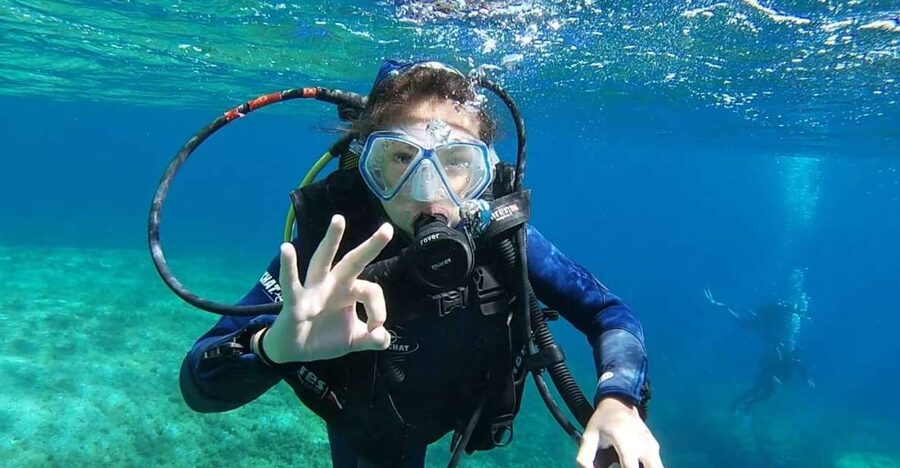 Calvi: Introduction to Diving Dive with an Instructor - What the 30-minute instructor intro is really for