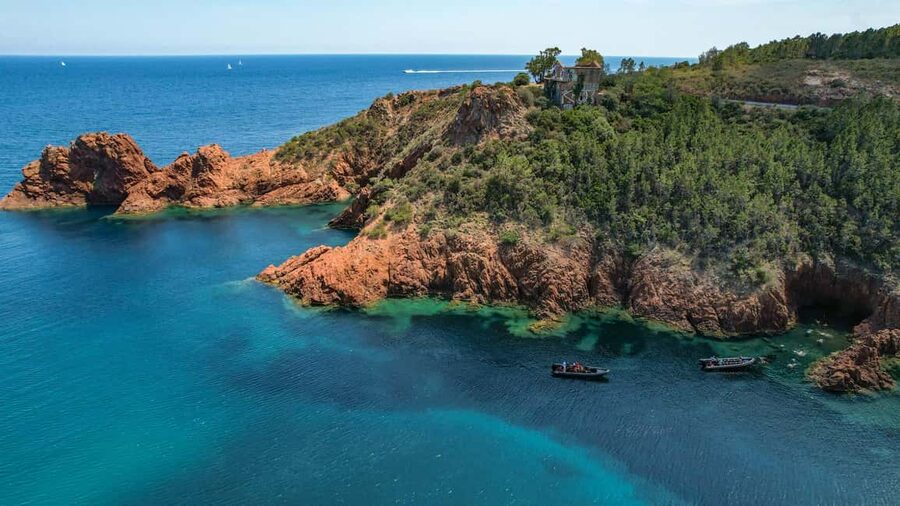 Cannes: 2.5-Hour Esterel Calanques Boat Excursion - Why the Estérel coastline is better from the water