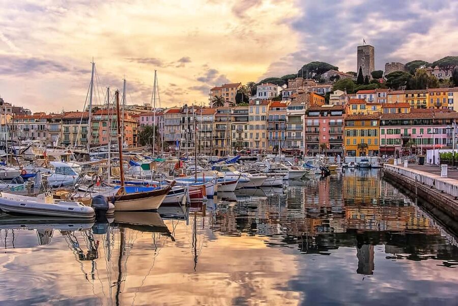 Cannes: City Tour in a Vintage Bus - Cannes market time: a 20-minute food stop that helps you taste the place