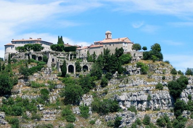 Cannes, Grasse, Gourdon, & Saint-Paul-de-Vence /Day Trip - The drive through the Gorges du Loup: scenery without effort