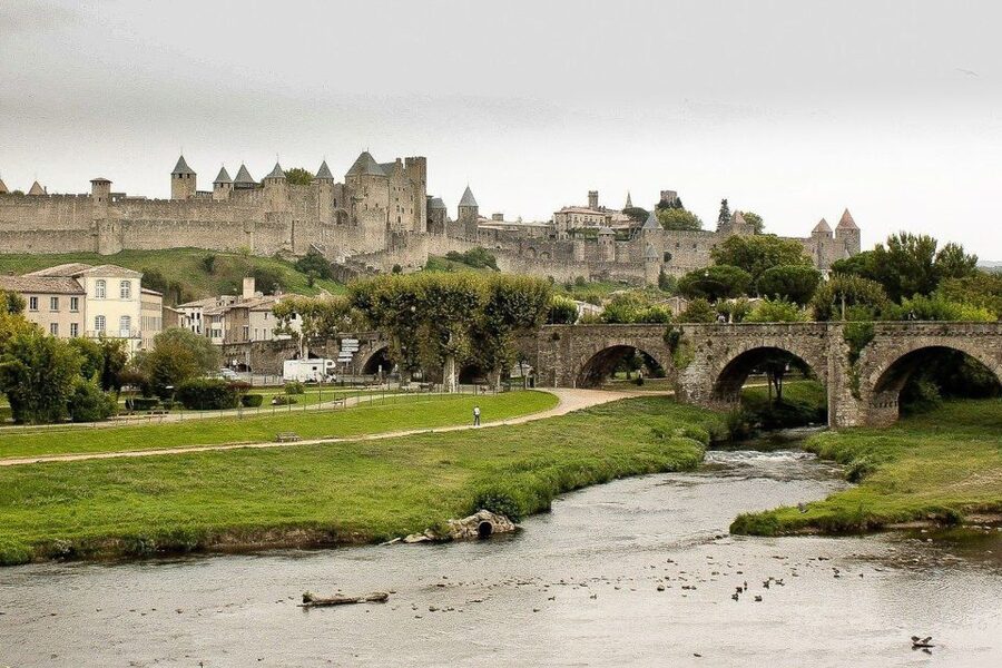 Carcassonne: Private Guided Tour of the Medieval Fortress - Quick highlights that matter