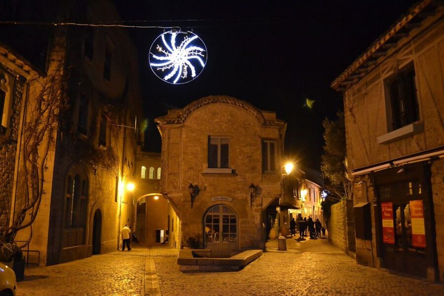 Carcassonne: Private Guided Tour of the Medieval Fortress - Carcassonne’s Cité: why it works as a private walk
