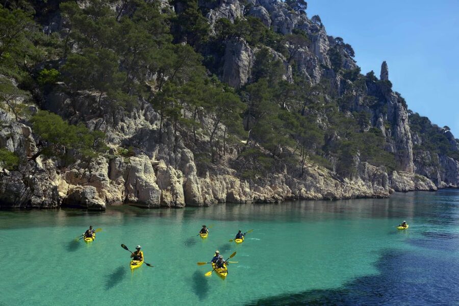 Cassis: Calanques National Park Sea Kayaking Tour - Meeting point, parking, and the GPS trap near Cassis