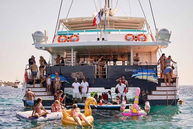 Catamaran from Cannes - On-board comfort, snacks, and the cash-only bar rule