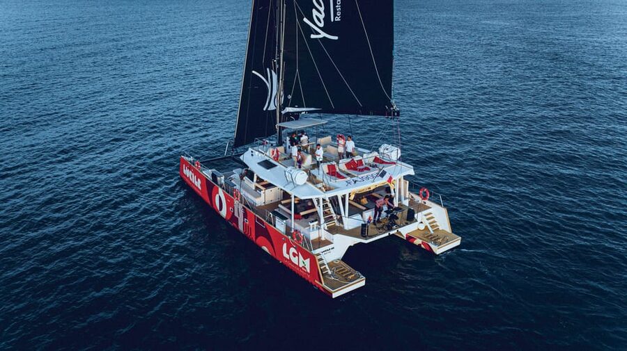 Catamaran Lucile | Sunday brunch - Timing on Sundays: When You Sail and How That Shapes the Day